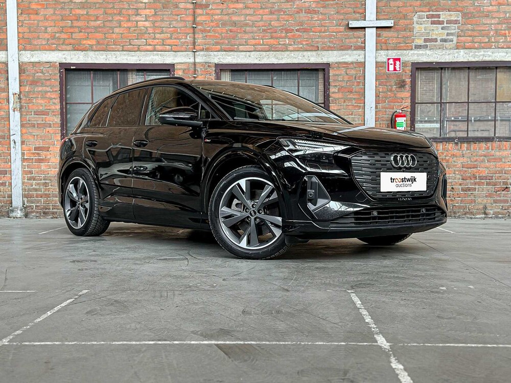 Audi Q4 e-tron 50 quattro Launch Edition S Competition 77 kWh 299pk 2022 (Origineel-NL + 1e eigenaar), P-122-GB 