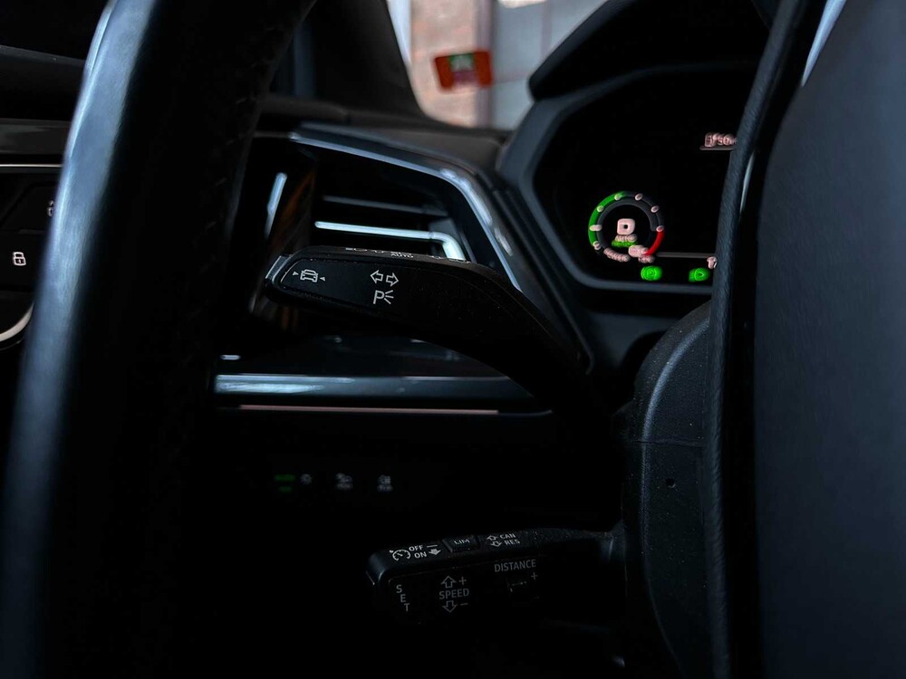 Audi Q4 e-tron 50 quattro Launch Edition S Competition 77 kWh 299pk 2022 (Origineel-NL + 1e eigenaar), P-122-GB 