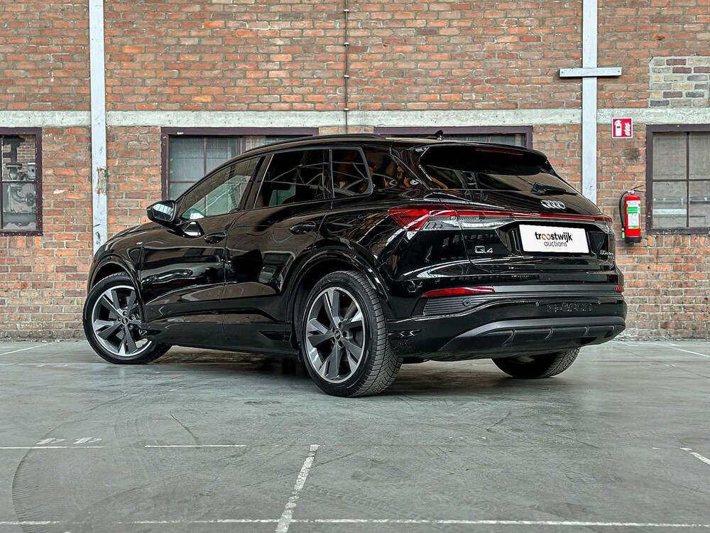 Audi Q4 e-tron 50 quattro Launch Edition S Competition 77 kWh 299pk 2022 (Origineel-NL + 1e eigenaar), P-122-GB 
