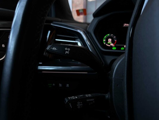 Audi Q4 e-tron 50 quattro Launch Edition S Competition 77 kWh 299pk 2022 (Origineel-NL + 1e eigenaar), P-122-GB 