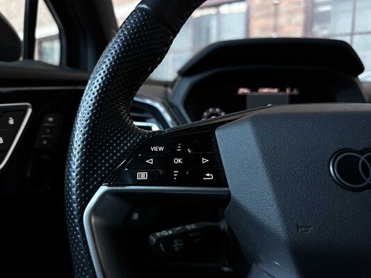 Audi Q4 e-tron 50 quattro Launch Edition S Competition 77 kWh 299pk 2022 (Origineel-NL + 1e eigenaar), P-122-GB 