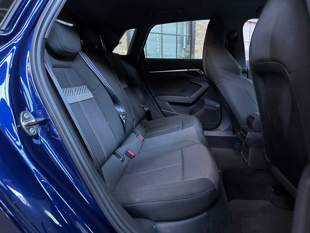Audi A3 Sportback 35 TFSI Business edition 150hp 2020 (Original-NL + 1st owner), J-594-JG