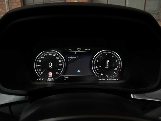 Volvo V60 2.0 T4 Momentum Proline 188pk 2019 (Original-NL), ZP-740-L