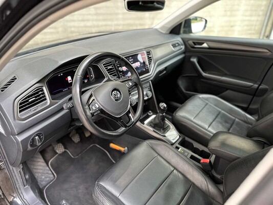 Volkswagen T-Roc 1.0 TSI Style 116pk 2018 (Origineel-NL) 75.852 KM, RS-137-V