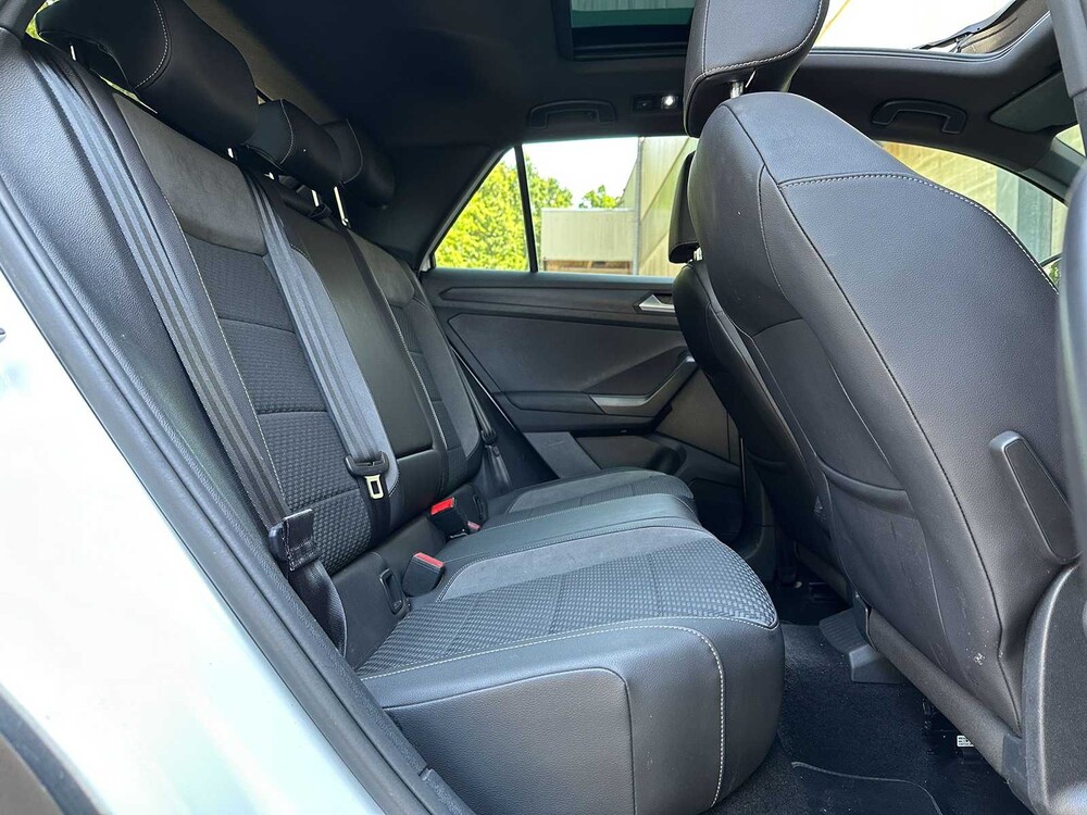 Volkswagen T-Roc 1.5 TSI Sport Business R 148pk 2019, L-422-GX