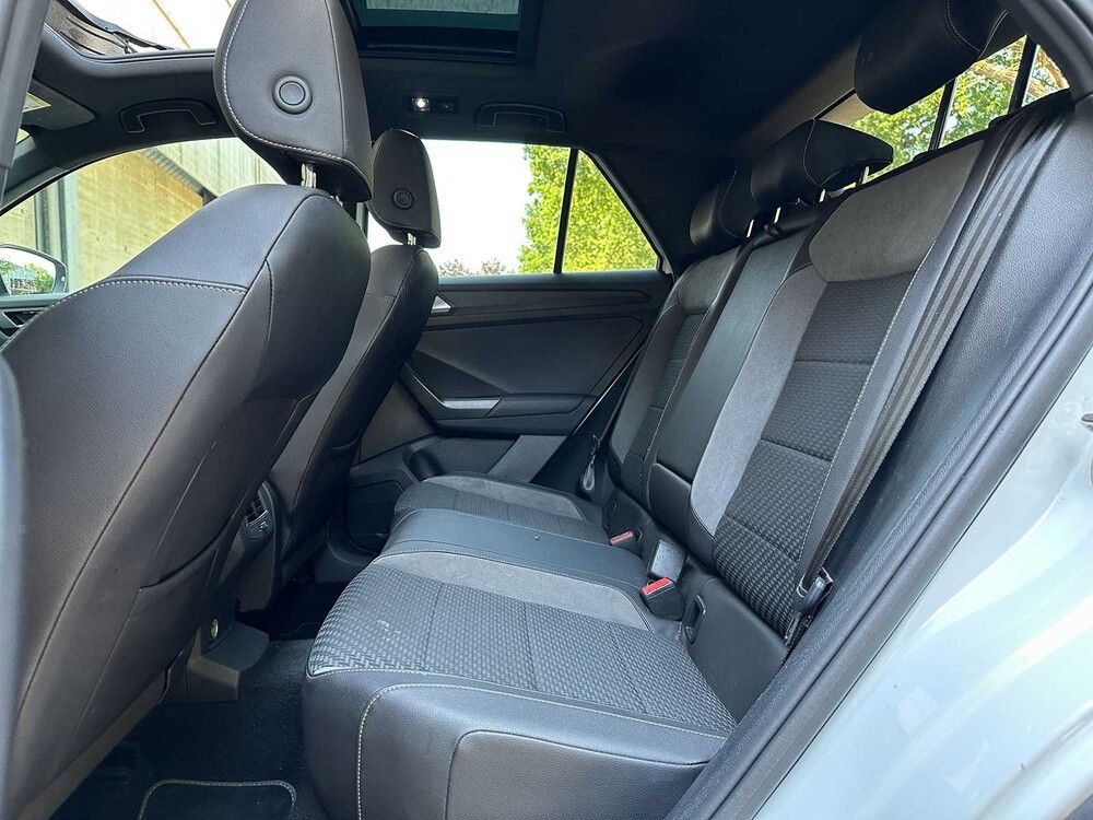 Volkswagen T-Roc 1.5 TSI Sport Business R 148pk 2019, L-422-GX