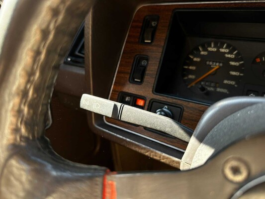 Ford Granada 2.8 GL 160pk 1983 (Origineel-NL), V-101-TR