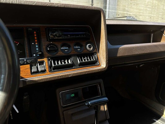 Ford Granada 2.8 GL 160pk 1983 (Origineel-NL), V-101-TR