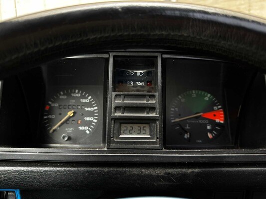 Volkswagen CARAVELLE (2.0L Motor Golf GTI) 7-Persoons 1986 Camper, 61-HRD-9