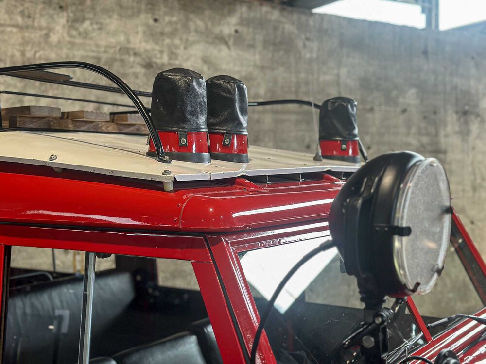Land Rover 109 Series II BRANDWEER 78pk 1969, AM-25-29