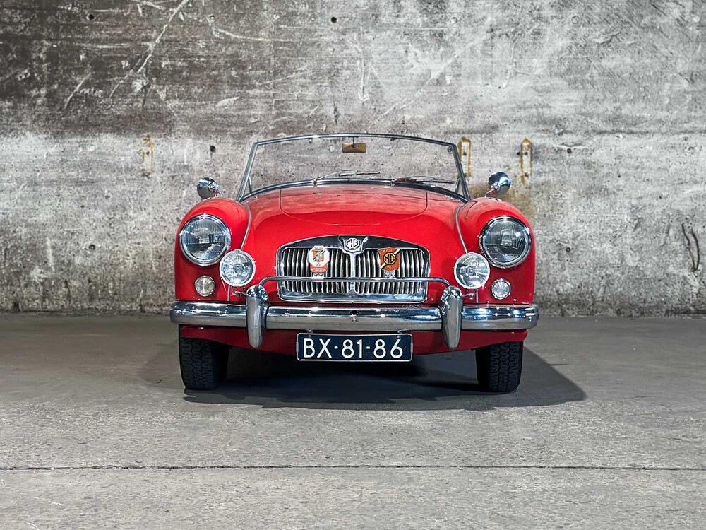 MG MGA Cabriolet 1957, BX-81-86