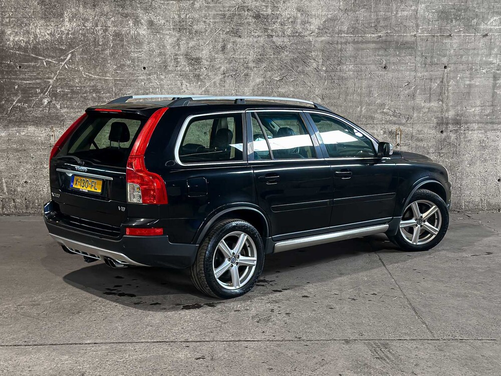 Volvo XC90 4.4 V8 Momentum 315pk 2007 (7-persoons), X-130-FL Youngtimer
