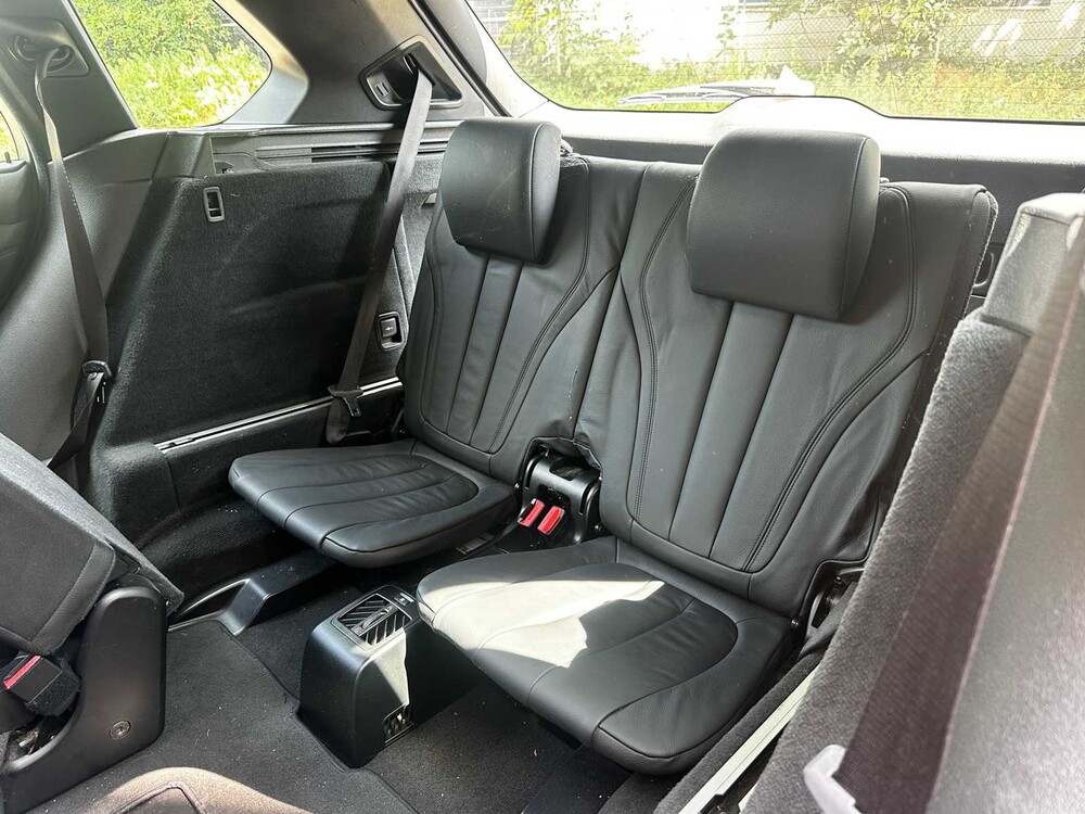 Volvo XC90 4.4 V8 Momentum 315pk 2007 (7-persoons), X-130-FL Youngtimer