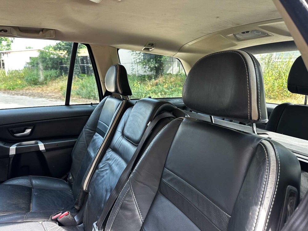 Volvo XC90 4.4 V8 Momentum 315pk 2007 (7-persoons), X-130-FL Youngtimer