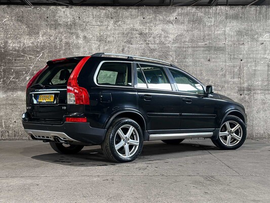 Volvo XC90 4.4 V8 Momentum 315pk 2007 (7-persoons), X-130-FL Youngtimer