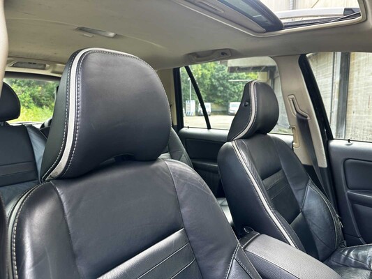 Volvo XC90 4.4 V8 Momentum 315pk 2007 (7-persoons), X-130-FL Youngtimer