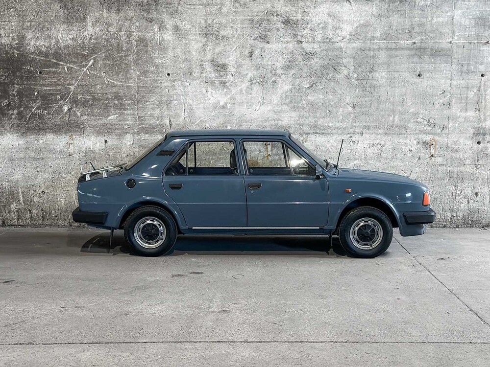 Skoda - 120 - L - Personenauto