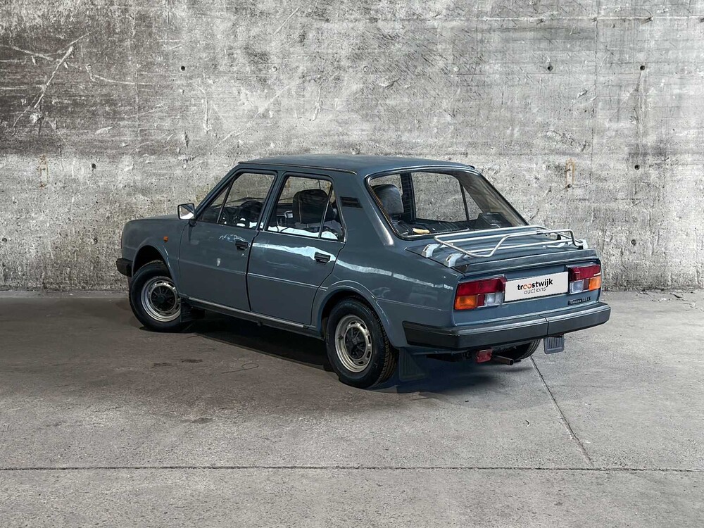 Skoda - 120 - L - Personenauto