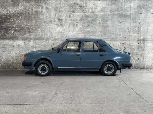 Skoda - 120 - L - Personenauto