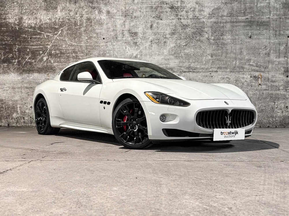 Maserati Granturismo S 4.7 V8 440pk MC Shift 440pk 2009