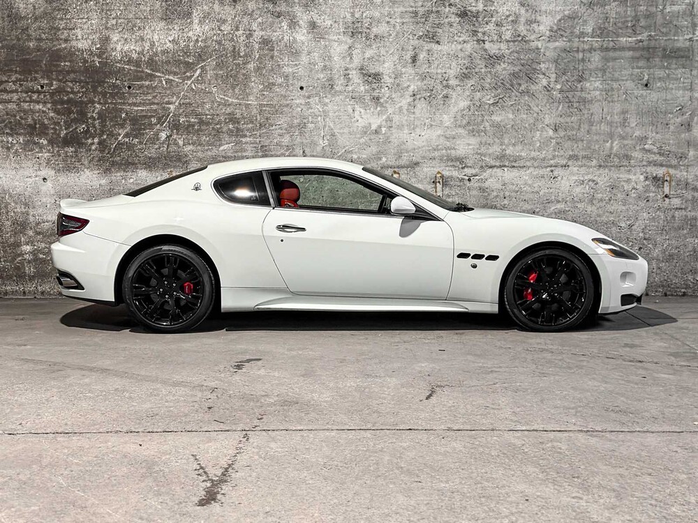 Maserati Granturismo S 4.7 V8 440pk MC Shift 440pk 2009