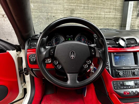 Maserati Granturismo S 4.7 V8 440pk MC Shift 440pk 2009