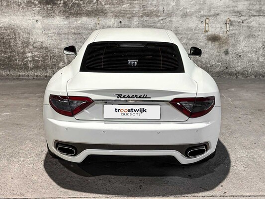 Maserati Granturismo S 4.7 V8 440pk MC Shift 440pk 2009