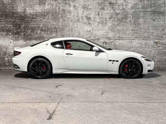 Maserati Granturismo S 4.7 V8 440pk MC Shift 440pk 2009