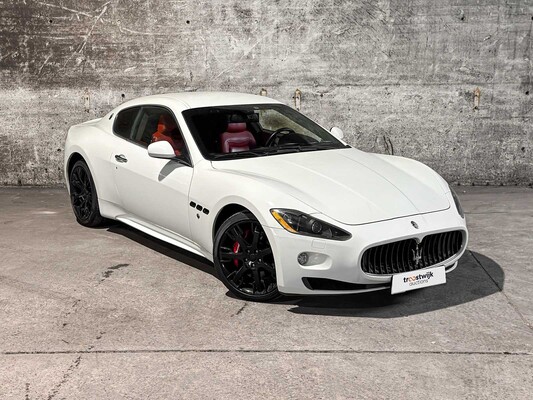 Maserati Granturismo S 4.7 V8 440pk MC Shift 440pk 2009
