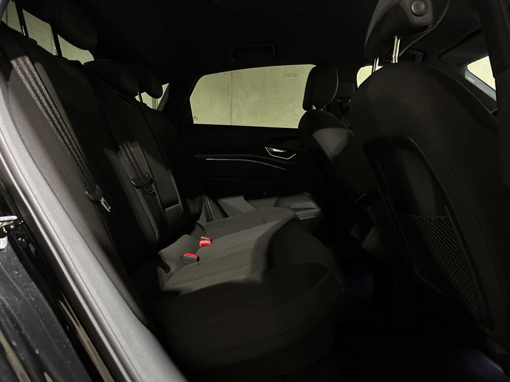 Audi e-tron Sportback 55 Quattro Business Edition 95 kWh 408pk 2020 (Origineel-NL + 1e Eigenaar), K-601-GZ