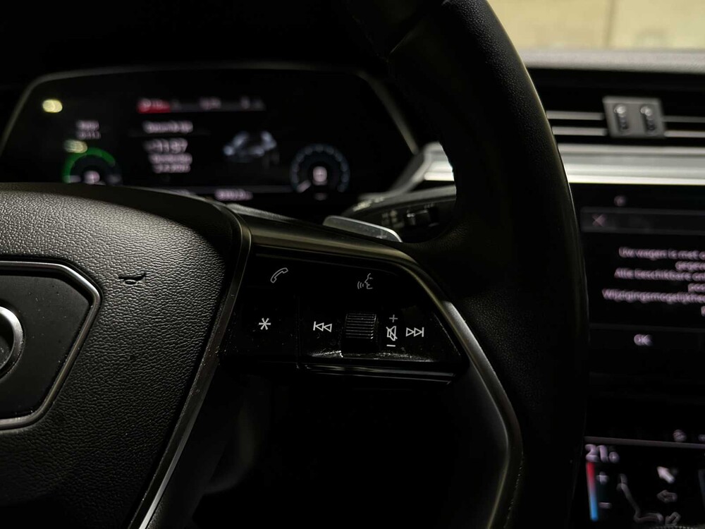 Audi e-tron Sportback 55 Quattro Business Edition 95 kWh 408pk 2020 (Origineel-NL + 1e Eigenaar), K-601-GZ