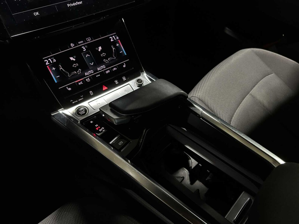 Audi e-tron Sportback 55 Quattro Business Edition 95 kWh 408pk 2020 (Origineel-NL + 1e Eigenaar), K-601-GZ