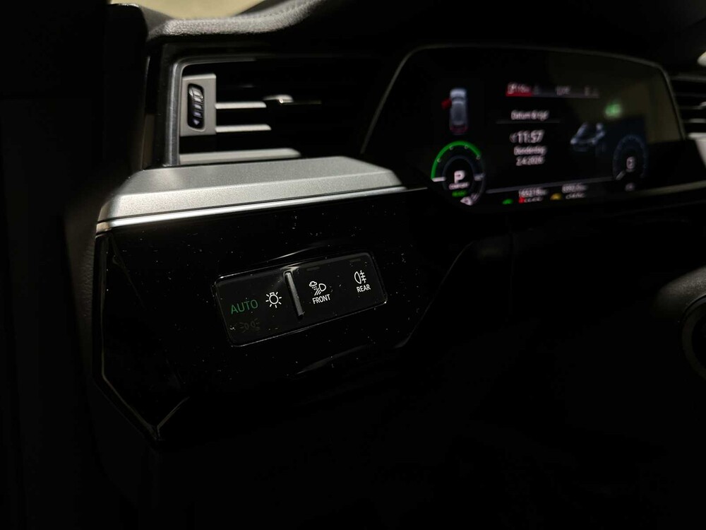 Audi e-tron Sportback 55 Quattro Business Edition 95 kWh 408pk 2020 (Origineel-NL + 1e Eigenaar), K-601-GZ