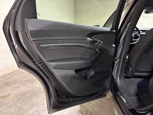 Audi e-tron Sportback 55 Quattro Business Edition 95 kWh 408pk 2020 (Origineel-NL + 1e Eigenaar), K-601-GZ