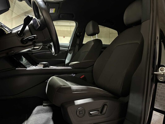 Audi e-tron Sportback 55 Quattro Business Edition 95 kWh 408pk 2020 (Origineel-NL + 1e Eigenaar), K-601-GZ