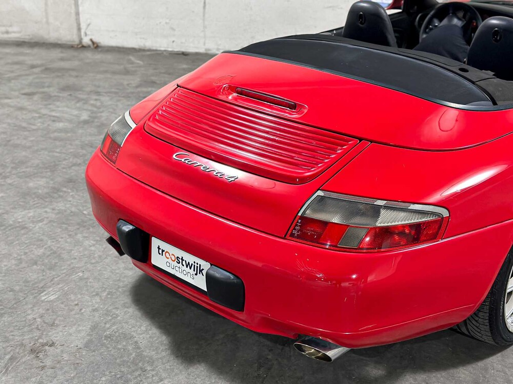 Porsche 911 Cabriolet Carrera 4 996 3.4 300pk 2000 Youngtimer