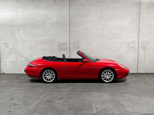 Porsche 911 Cabriolet Carrera 2 996 3.4 300pk 2000 Youngtimer