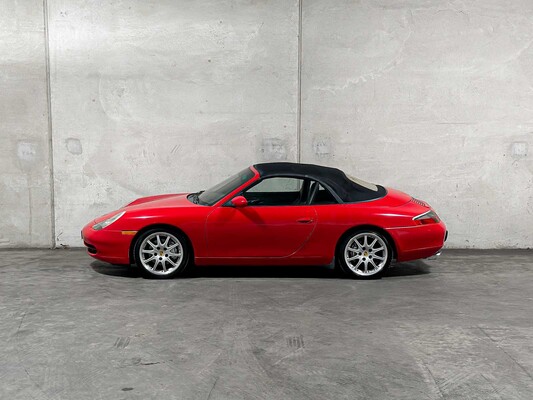 Porsche 911 Cabriolet Carrera 4 996 3.4 300pk 2000 Youngtimer