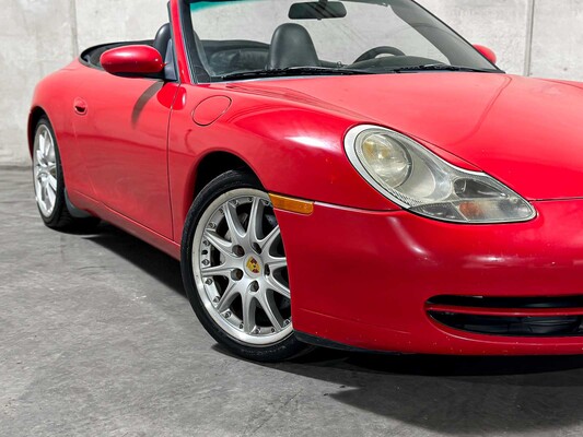 Porsche 911 Cabriolet Carrera 4 996 3.4 300pk 2000 Youngtimer