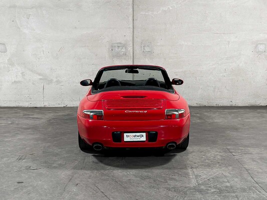 Porsche 911 Cabriolet Carrera 4 996 3.4 300pk 2000 Youngtimer