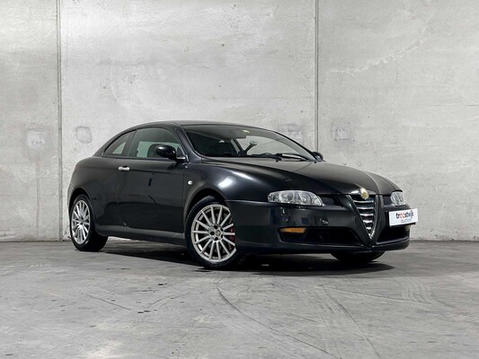 Alfa Romeo GT 3.2 V6 Distinctive 239pk 2004 Youngtimer