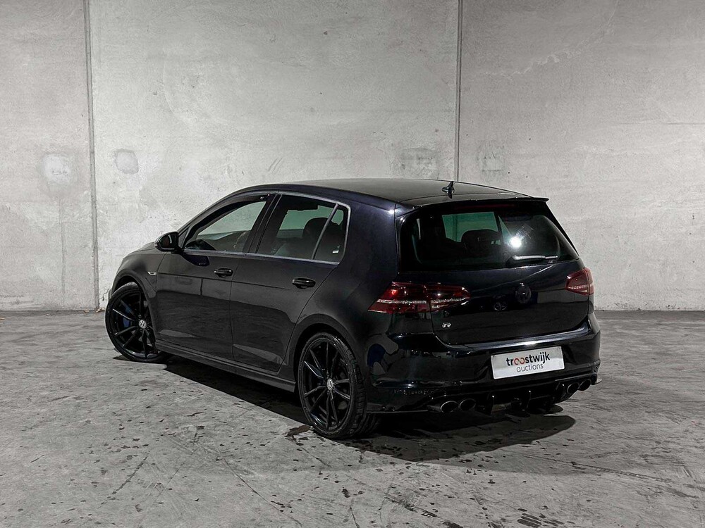 Volkswagen Golf 2.0 TSI R 4Motion 300pk 2015, P-916-RV