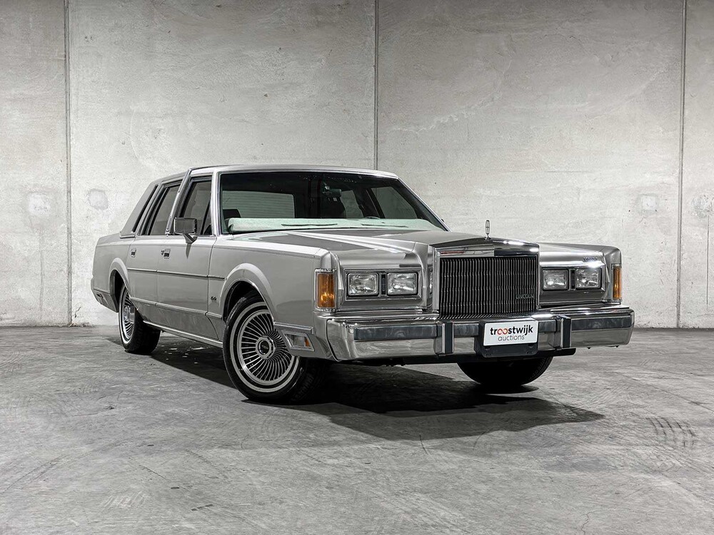 Lincoln Town Car 4.9 V8 Signature SD 160pk 1989, K-946-BX