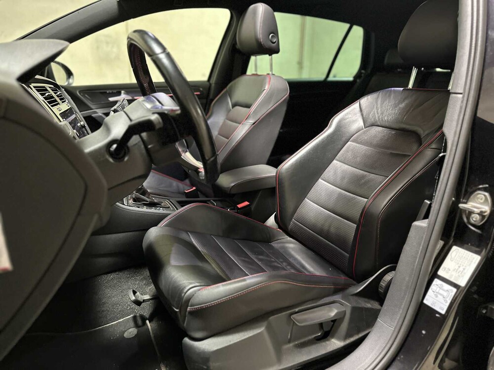Volkswagen Golf GTI Performance VII 2.0 TSI Golf 7 245pk 2019, G-609-HX