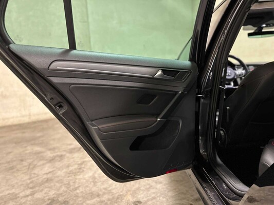 Volkswagen Golf GTI Performance VII 2.0 TSI Golf 7 245pk 2019, G-609-HX