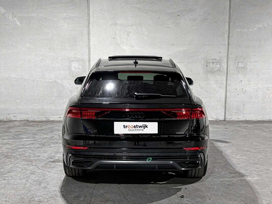 Audi Q8 55 TFSI e 3.0 V6 Quattro Pro Line 476pk 2021, L-766-SK