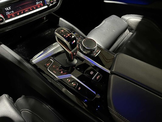 BMW M5 4.4 V8 M-Sport 600hp 2019 (Original-NL) 5-Series, XR-334-D
