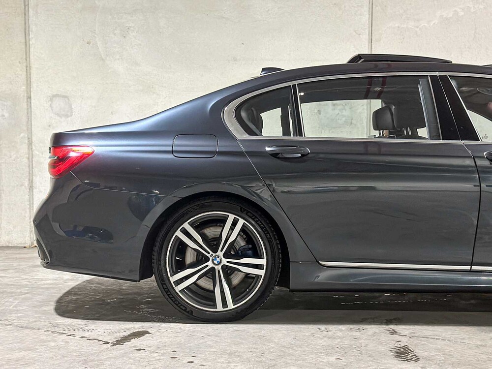 BMW 750Li xDrive High Executive 4.4 V8 7-serie G12 449pk 2017, XF-396-X