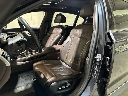 BMW 750Li xDrive High Executive 4.4 V8 7-serie G12 449pk 2017, XF-396-X