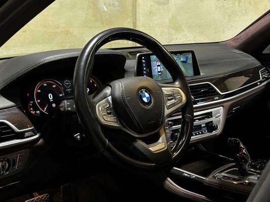 BMW 750Li xDrive High Executive 4.4 V8 7-serie G12 449pk 2017, XF-396-X